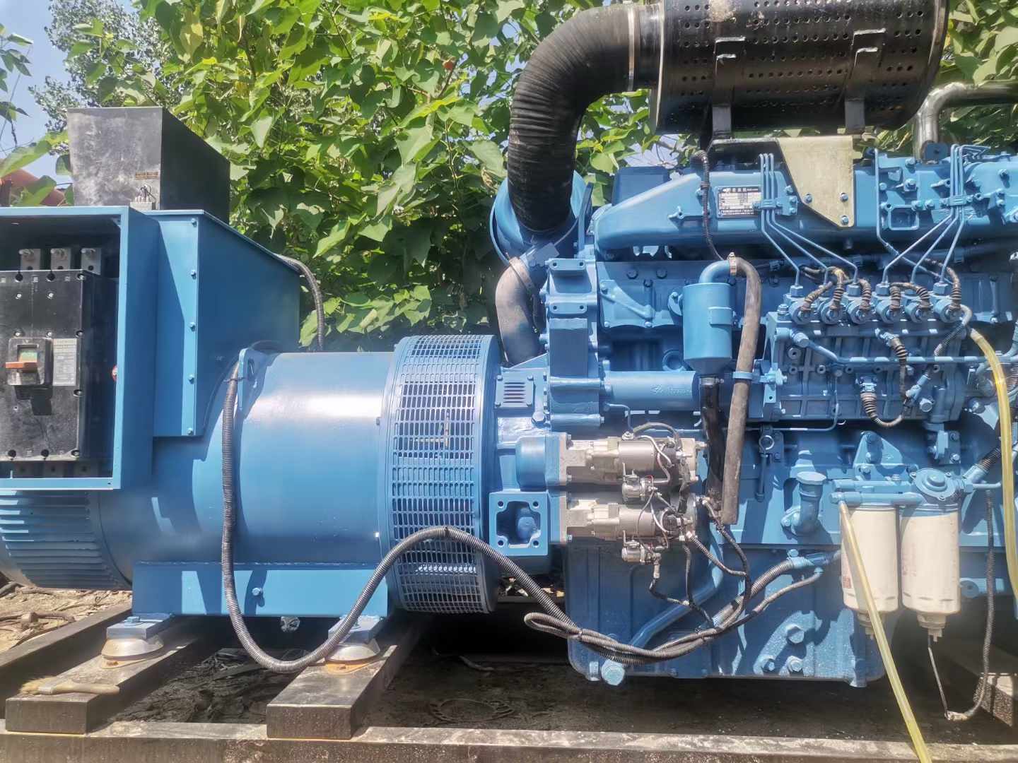 浑江详细说明降低 800kW 柴油发电机输出电流波动的方法